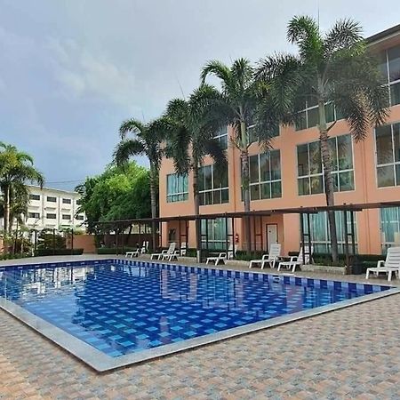 The Victory Hotel Ban Muang Daeng Extérieur photo