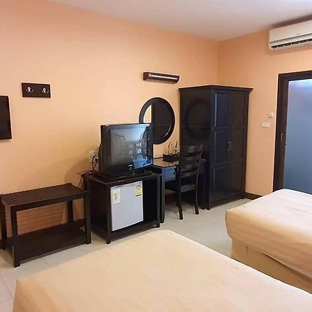 The Victory Hotel Ban Muang Daeng Extérieur photo