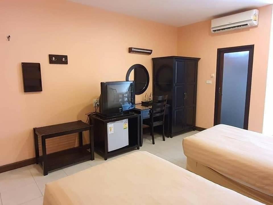 The Victory Hotel Ban Muang Daeng Extérieur photo